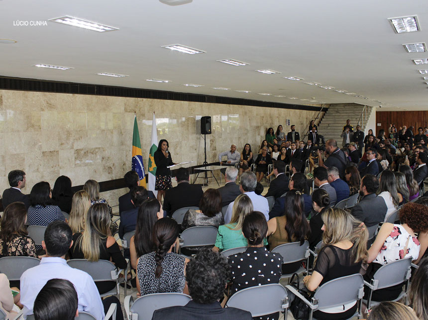 Defensora Pública-Geral assume cargo para biênio 2018-2020