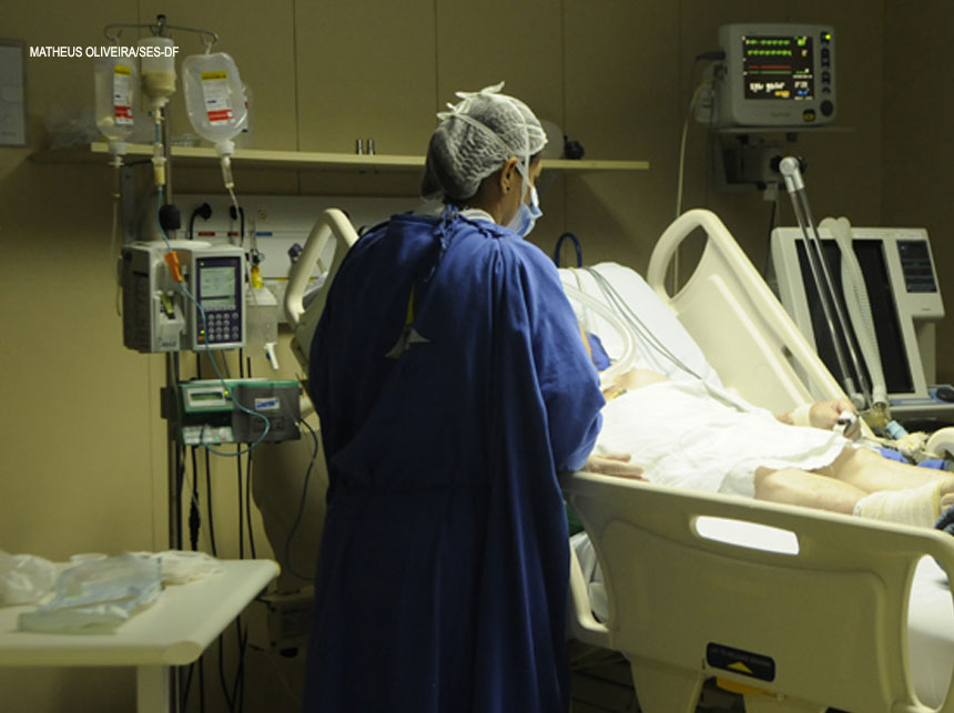 Secretaria de Saúde nomeia 115 médicos para reassumir UTI de Santa Maria