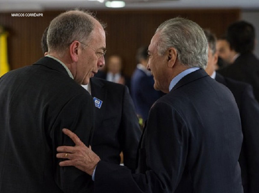 Parente, de Temer, anuncia 0,74% de reajuste da gasolina