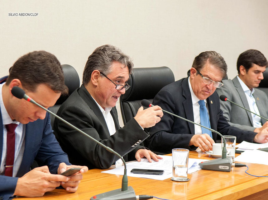 CLDF: Comissão aprova PL de Diretrizes Orçamentárias para 2019 e créditos para Licença-Prêmio