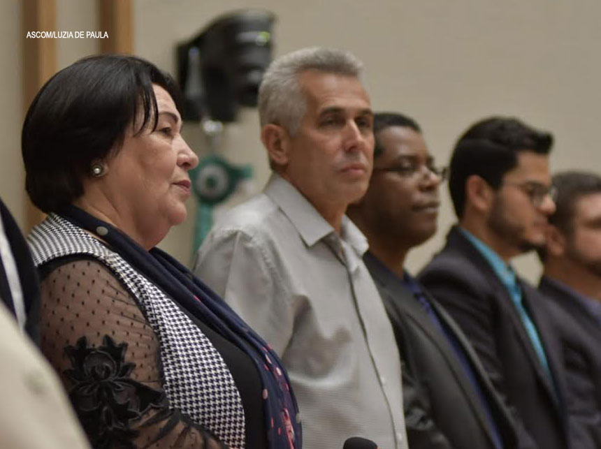 Câmara Legislativa homenageia blogueiros e influenciadores digitais em sessão solene