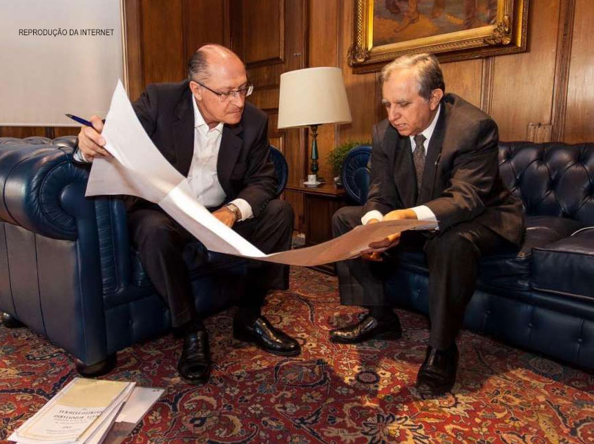 Geraldo Alckmin bate martelo e Izalci Lucas permanece na presidência do PSDB/DF e pré-candidato ao GDF