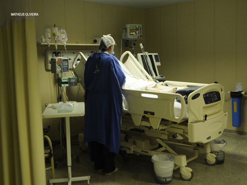 Após determinação judicial, Secretaria de Saúde assume UTI adulto de Hospital Regional de Santa Maria