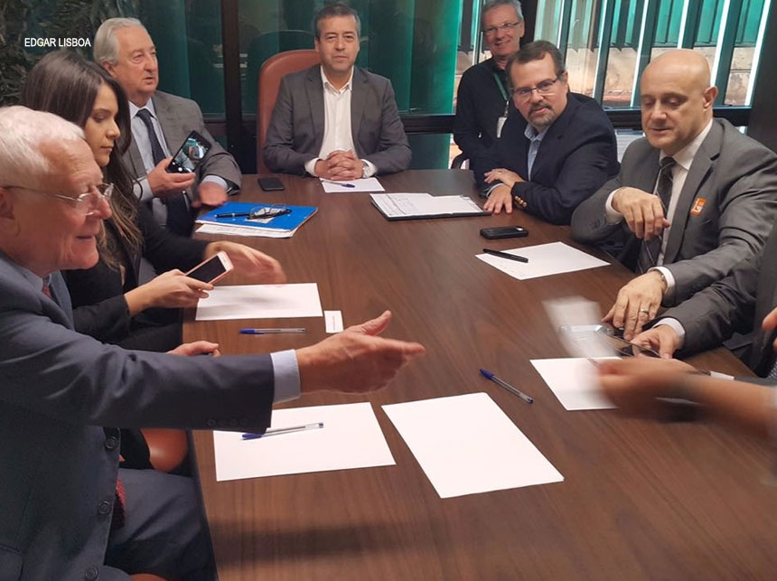 Comissão prepara proposta para simplificação do funcionamento da Administração Pública