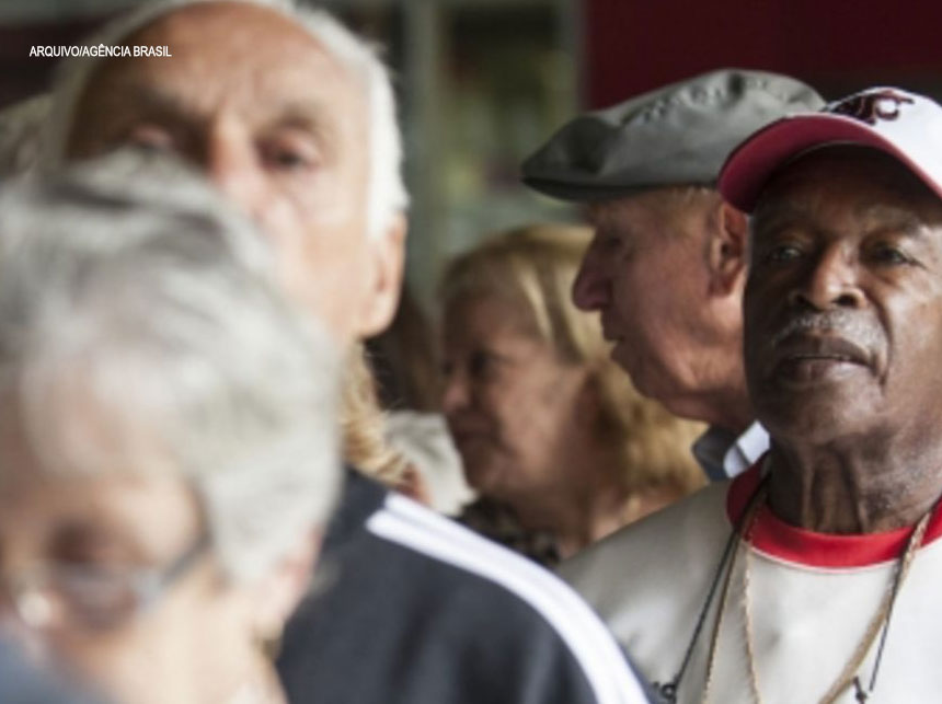 GDF imuniza 100% dos idosos com mais de 70 anos