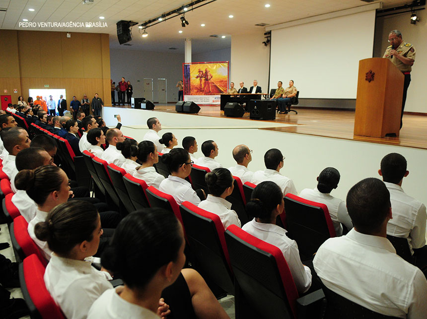 357 bombeiros militares tomam posse no DF