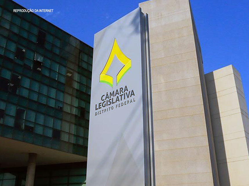 STF derruba norma que autoriza Câmara Legislativa do DF a julgar governador por crime de responsabilidade