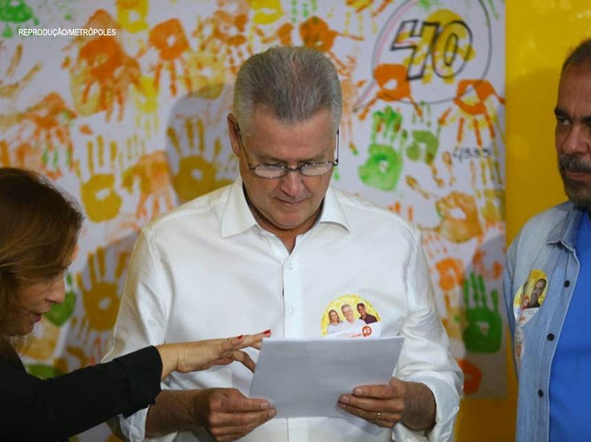 Rollembergmente: TRE-DF descobre erro de Rollemberg em pedido de direito de resposta