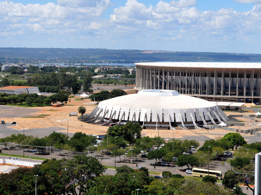 ArenaPlex: irregularidades levam TCDF a manter licitação suspensa