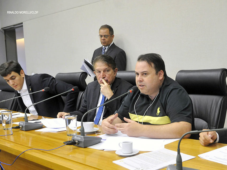 Julio Cesar critica descaso do governo com estudantes de enfermagem da UnB