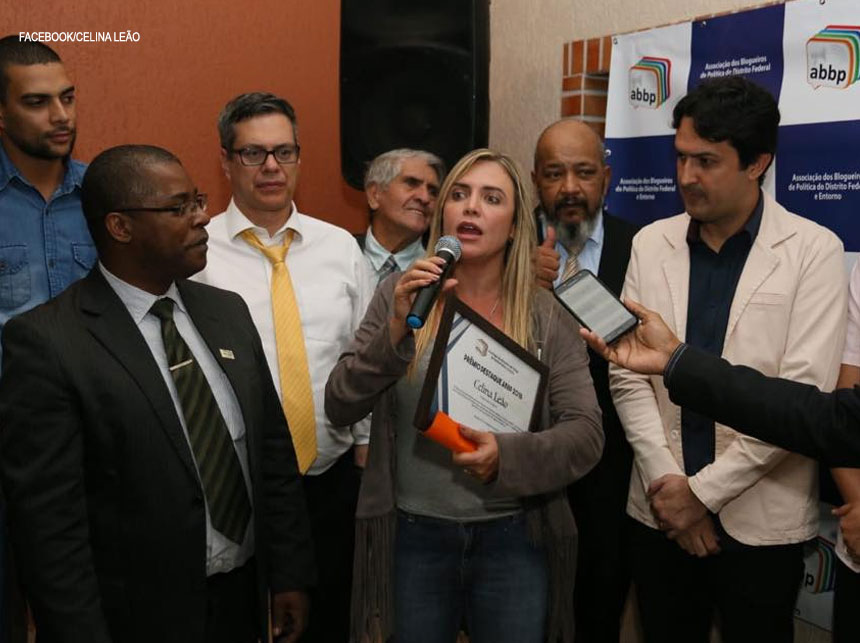 Em confraternização da ABBP, personalidades políticas endossam importância dos blogueiros no DF