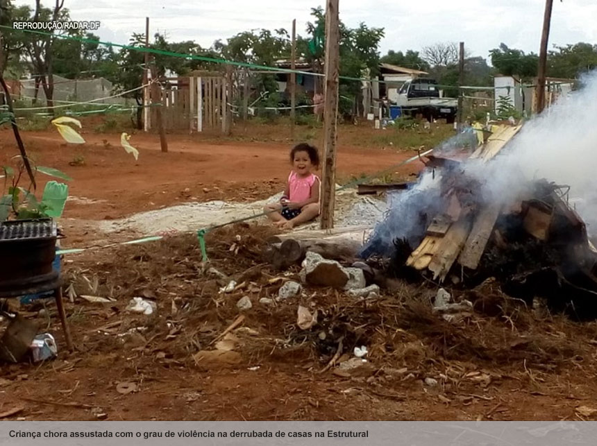 Natal do terror: Agefis destrói casas e desabriga 200 famílias pobres