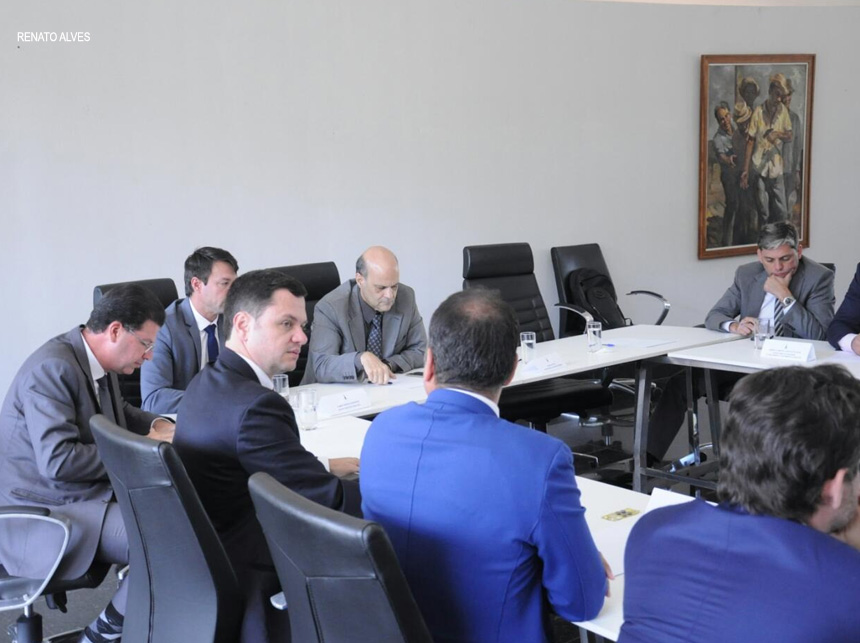 Após ‘decretão’, possibilidade de retorno de exonerados da Saúde do DF não deve acontecer, afirma vice-governador