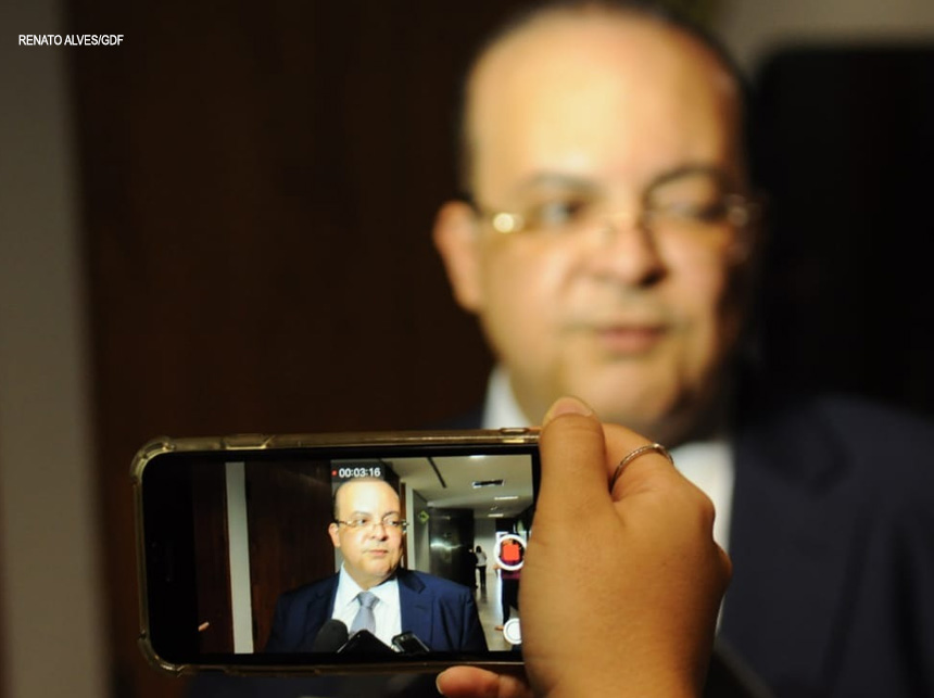 Ibaneis determina enxugamento da máquina pública com redução em 25% dos gastos em contratos