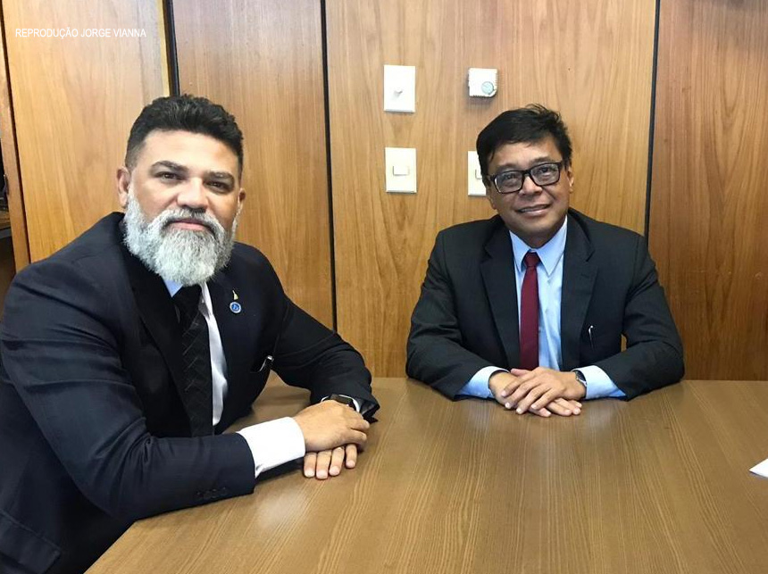 Deputado Jorge Vianna se reúne com Secretário de Saúde para tratar de nomeações de concursados e o IHBDF