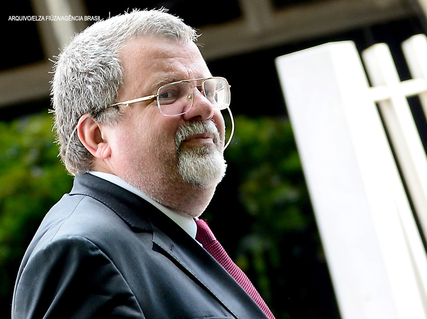 Bolsonaro chega para superar presidencialismo de coalizão, diz Kramer