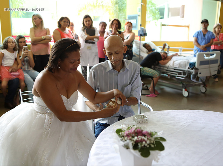 Emoção marca presença em casamento no Hospital de Apoio