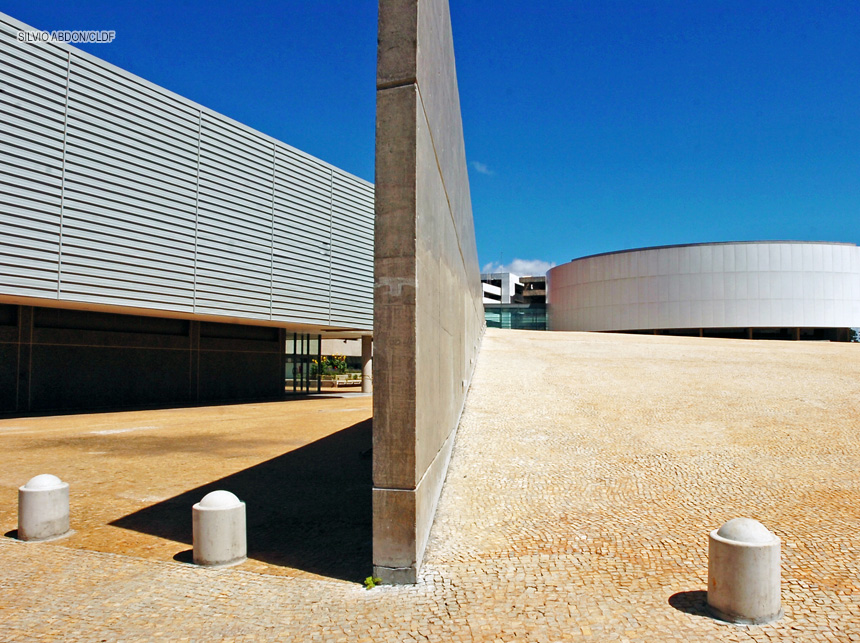 Câmara Legislativa volta a funcionar em horário integral