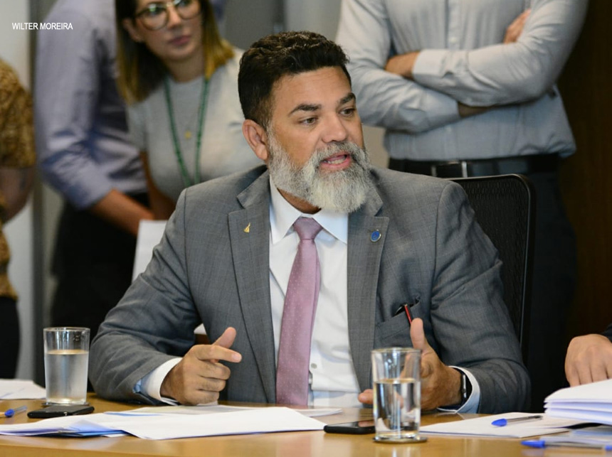 TCDF pede explicações ao IGESDF, sobre quarteirização no CME, após representação de Jorge Vianna