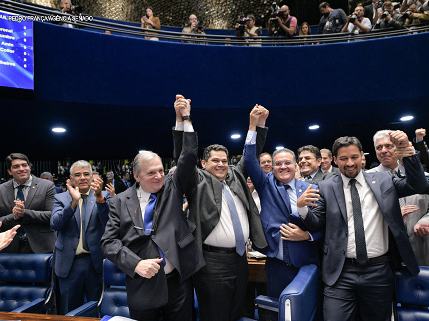 Davi Alcolumbre é eleito novo presidente do Senado Federal