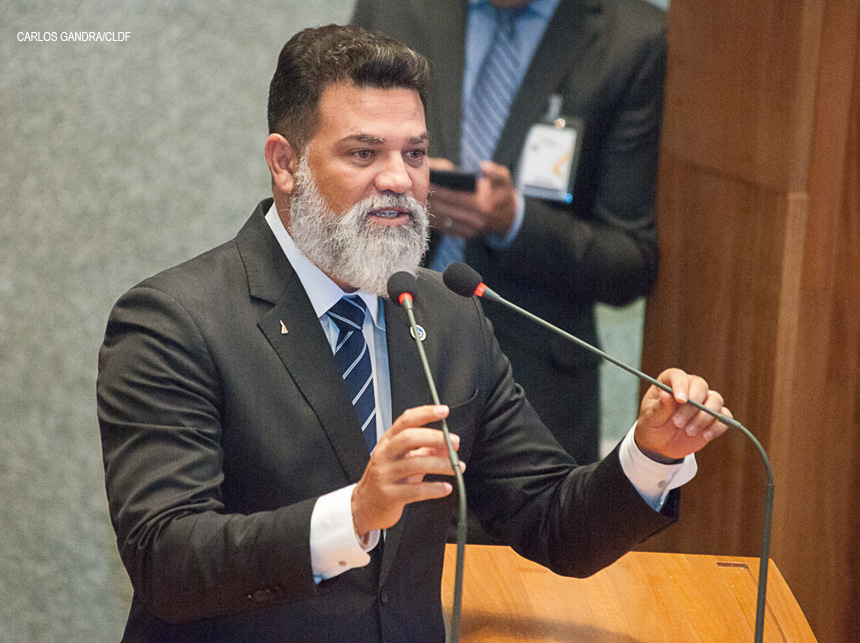 CLDF: Projeto prevê intérprete de Libras na rede pública de saúde