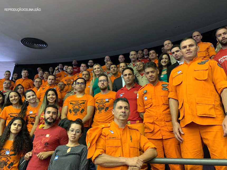 Celina Leão e Julio Cesar apresentam emendas em defesa dos bombeiros militares do DF