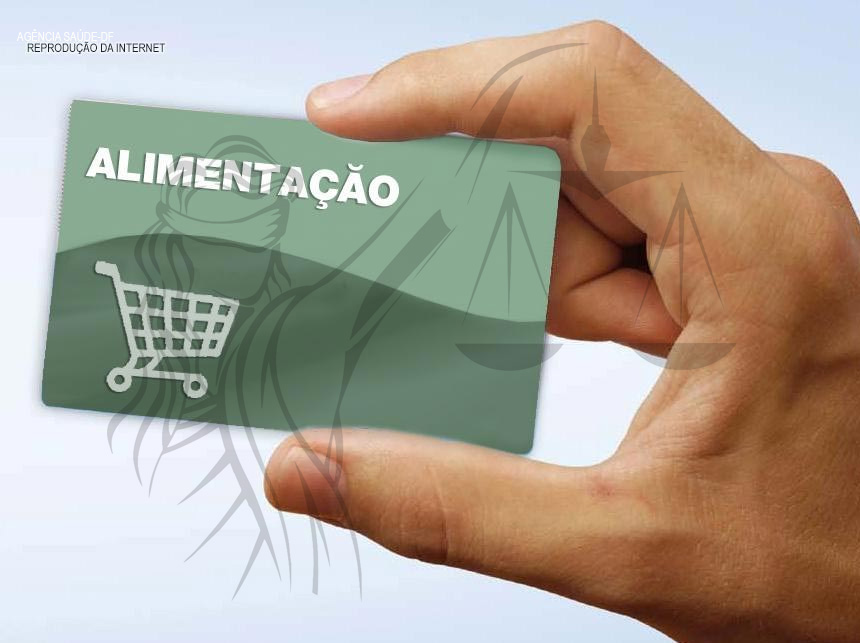 GDF deve suspender desconto de servidora que recebeu auxílio-alimentação incorreto