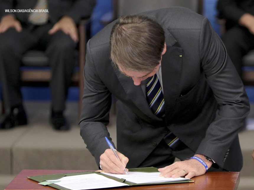 MP elimina autorizações para atividades econômicas que não ofereçam risco sanitário, ambiental e de segurança