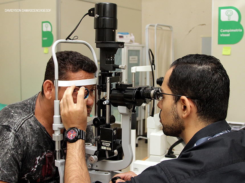 Justiça estabelece prazo para DF esgotar lista de espera de procedimento oftalmológico