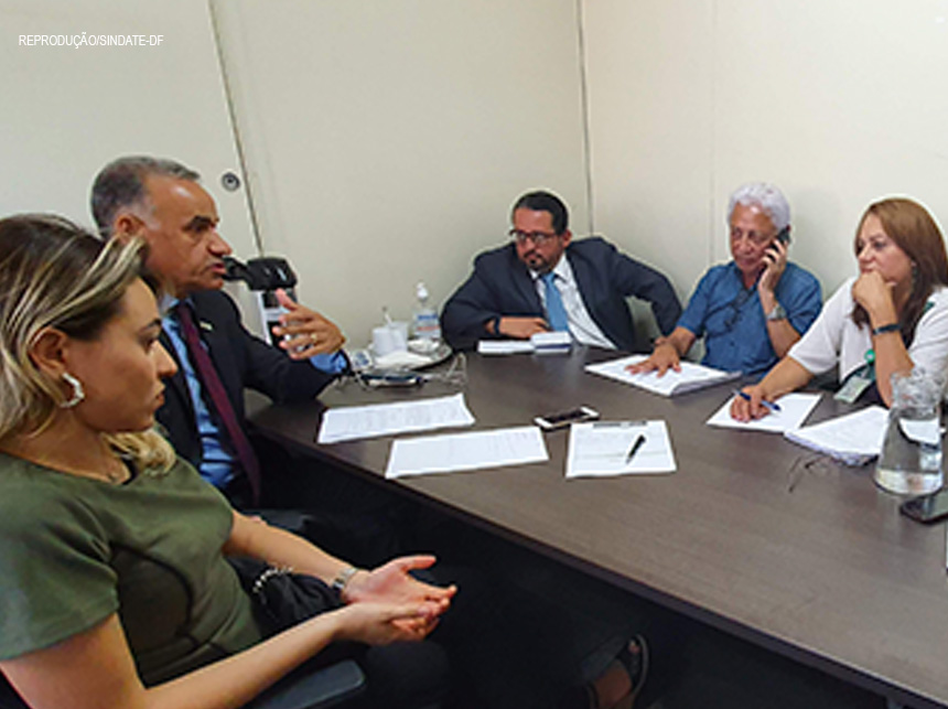 Em reunião com gestores da SES e Governo, Sindate discute reivindicações da categoria
