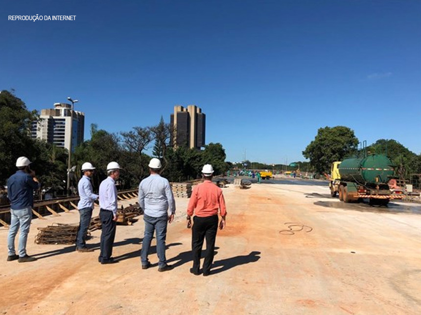 MPDFT fiscaliza reconstrução do viaduto da Galeria dos Estados