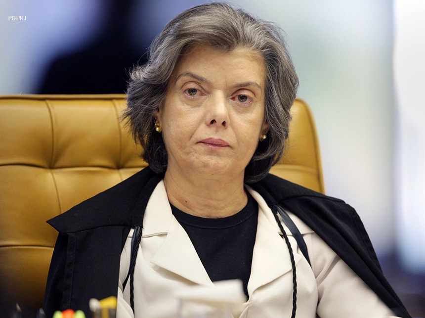 Suspensa decisão que permitia desconto de contribuição sindical sem manifestação do empregado