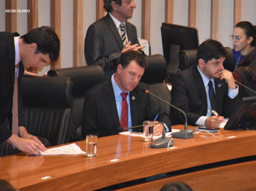 PL de Iolando prevê apresentação de carteira de vacina atualizada nas escolas