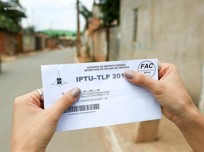 Governo do DF inicia envio dos carnês do IPTU