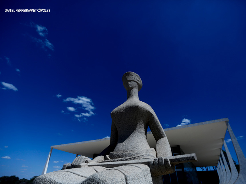 STF adia análise que definirá futuro do reajuste de servidores do DF