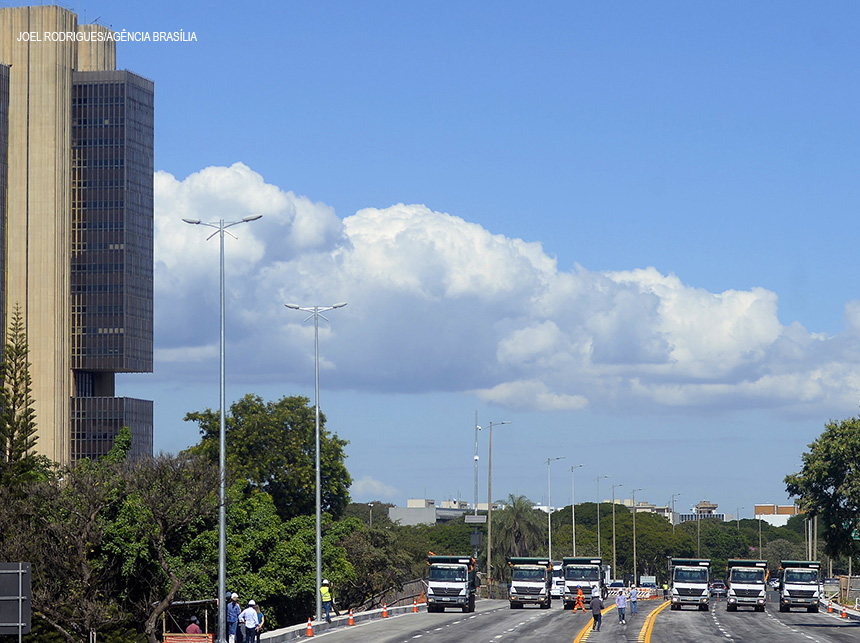 Teste realizado no viaduto do Eixão Sul tem laudo preliminar positivo