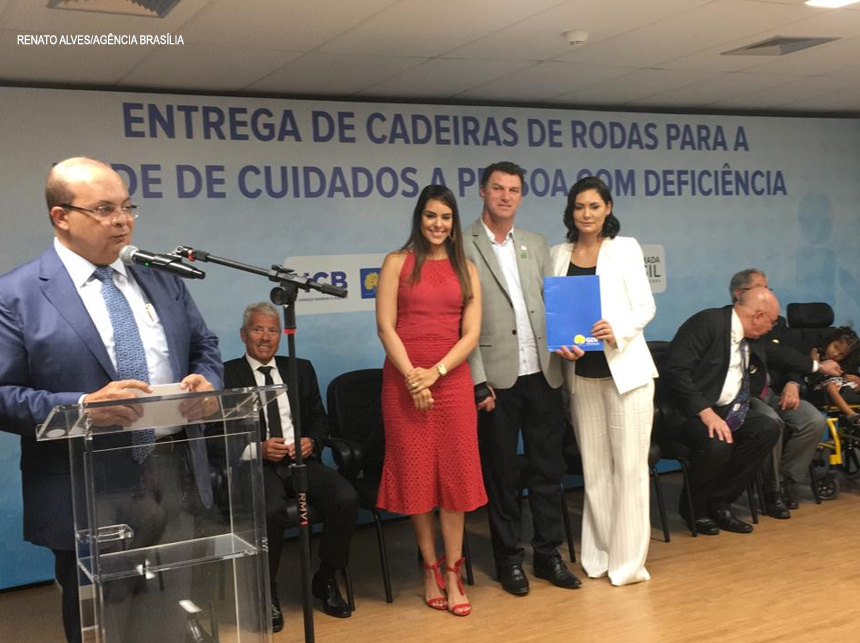 Pacientes do DF ganham cadeiras de rodas