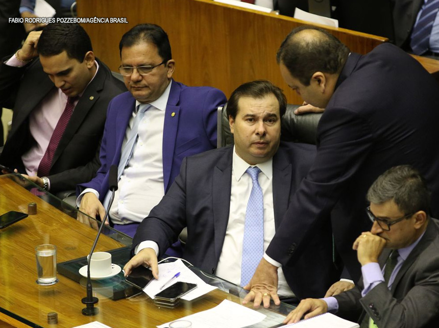 Reforma da Previdência: Deputados mantêm aposentadoria especial para professores