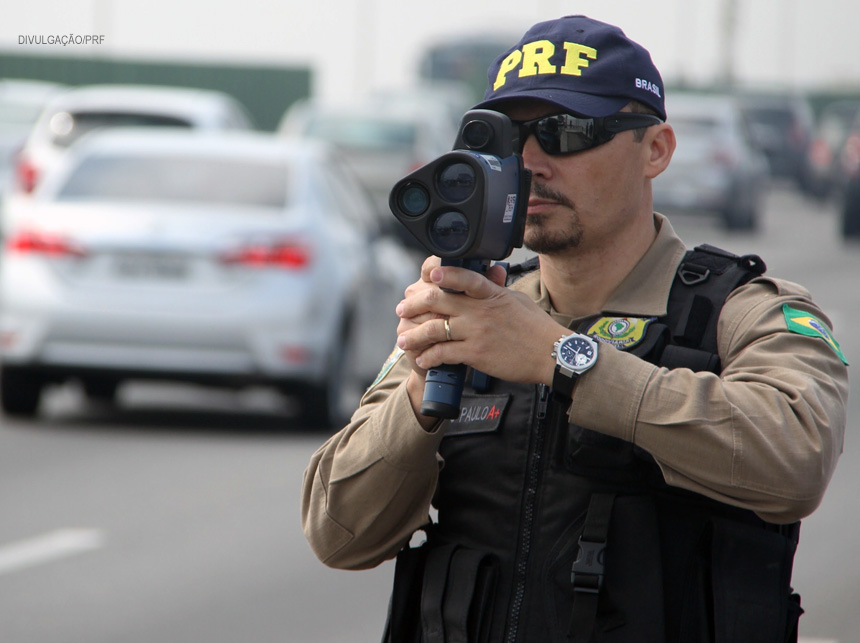 PRF determina suspensão e recolhimento de radares móveis