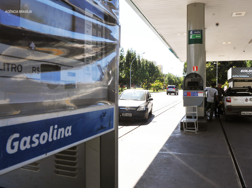 Postos de combustível vão fechar aos sábados e domingos