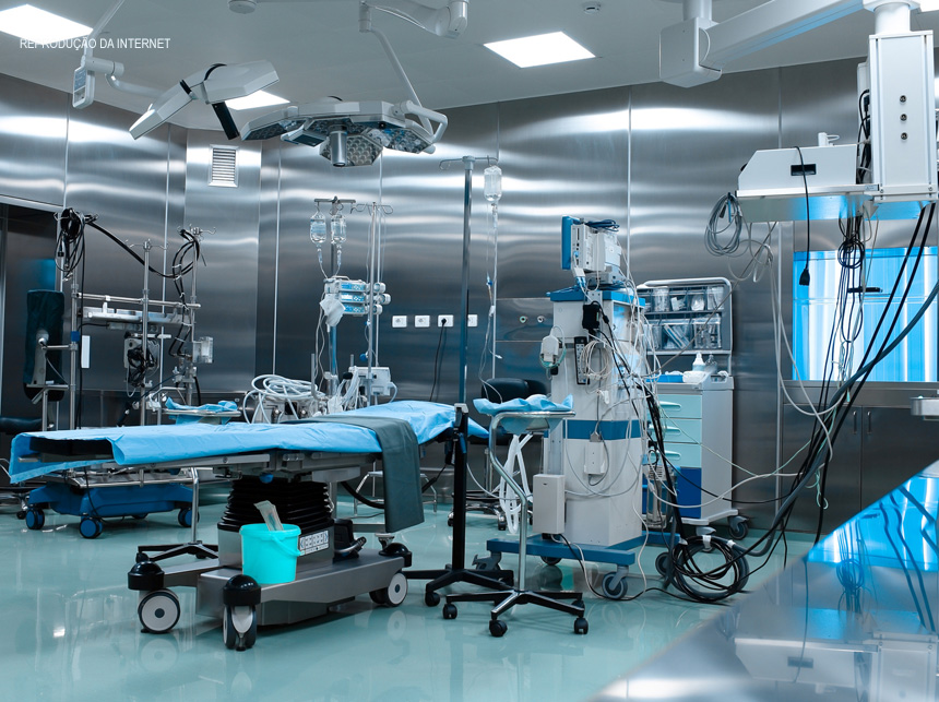 Imposto zero: Bolsonaro reduz tarifa de importação de equipamentos hospitalares, de informática e máquinas