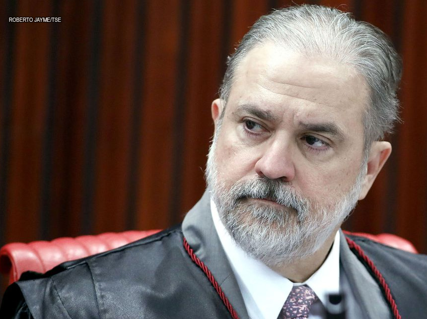 Augusto Aras é indicado por Bolsonaro para assumir Procuradoria Geral da República