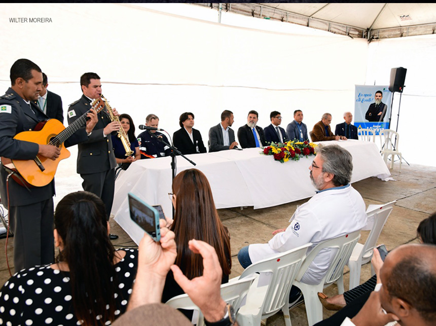 Hospital de Samambaia recebe sessão solene da CLDF em comemoração aos 17 anos da unidade