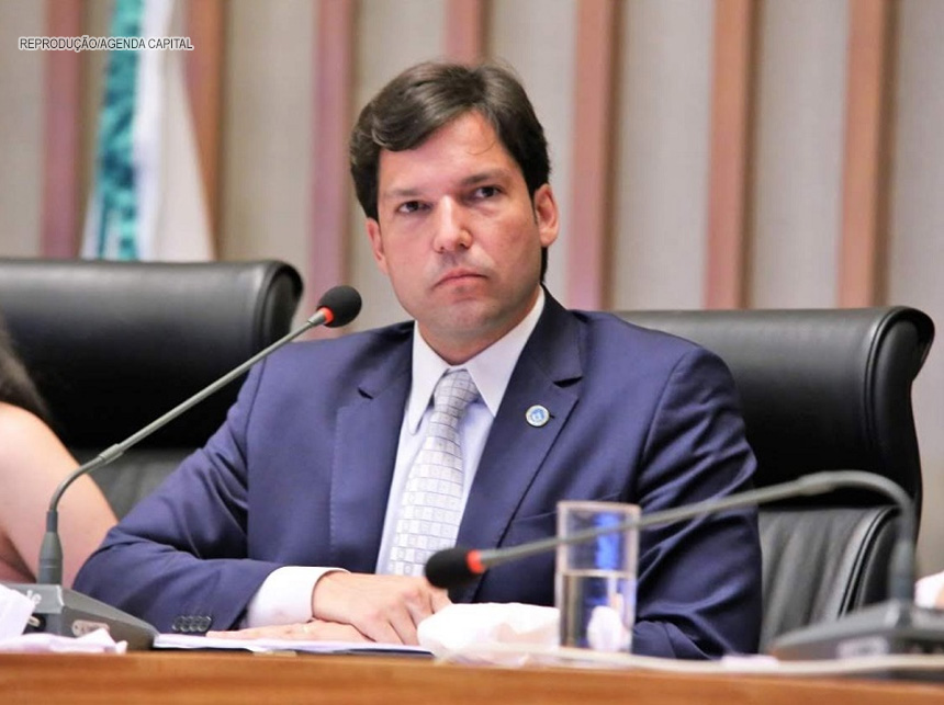 Negreiros quer vistoria periódica em prédios no DF