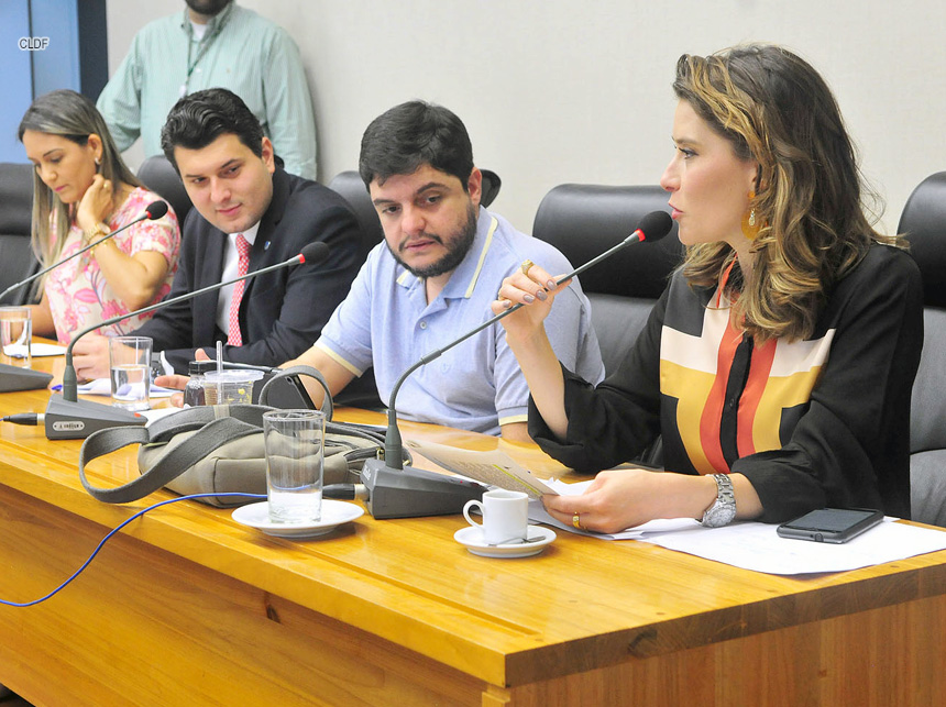 CLDF: Comissão aprova projeto de lei para diminuir desperdício de comida em Brasília