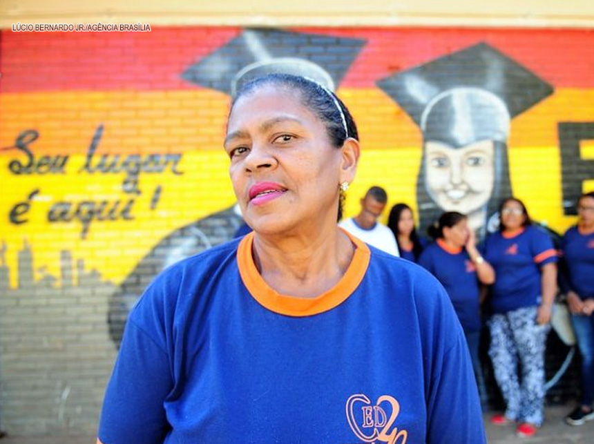 Educação: Começam matrículas para a EJA no DF