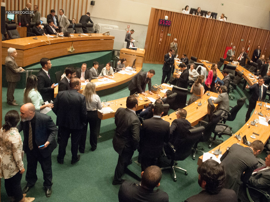 CLDF: Distritais aprovam criação do Fundo do Trabalho do DF