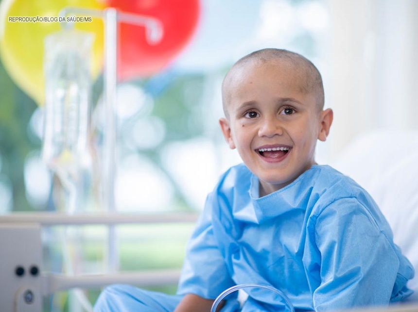 Parceiros doam educação para crianças em tratamento de câncer