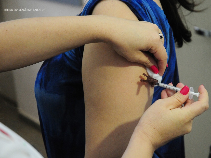 Campanha contra sarampo chega jovens adultos do DF