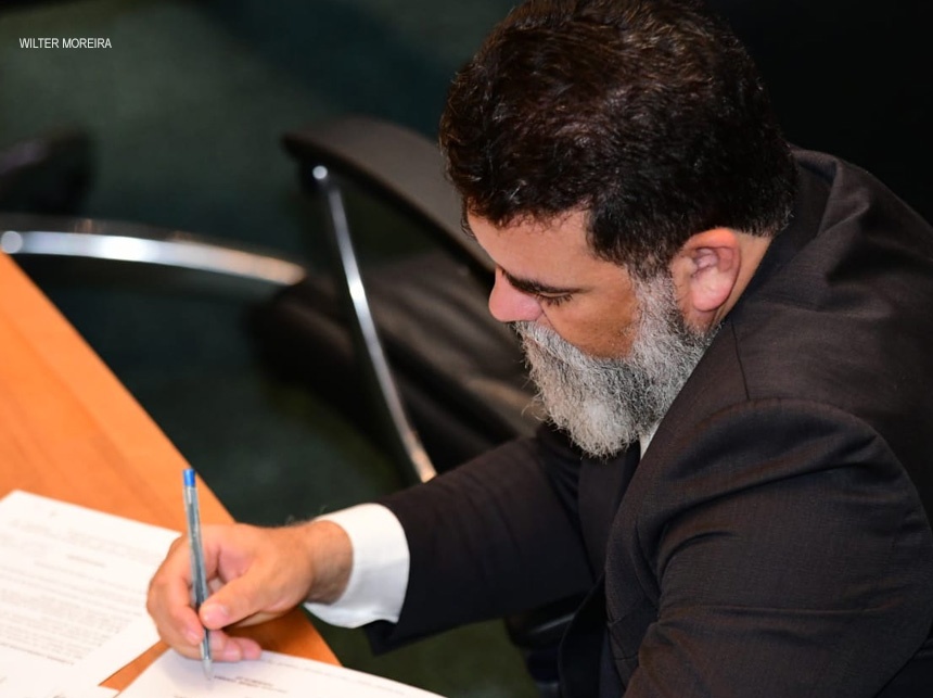 Com aprovação de emenda à Lei de Diretrizes Orçamentária, Vianna garante previsão orçamentária para pagamento da Gata